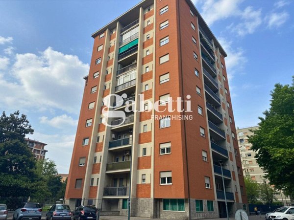 appartamento in vendita a Torino in zona Mirafiori Nord