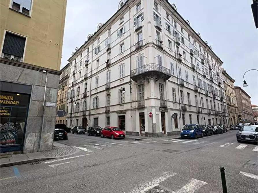appartamento in vendita a Torino in zona Aeronautica