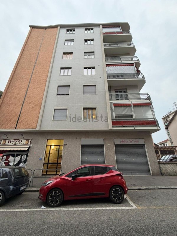 appartamento in vendita a Torino in zona Lucento
