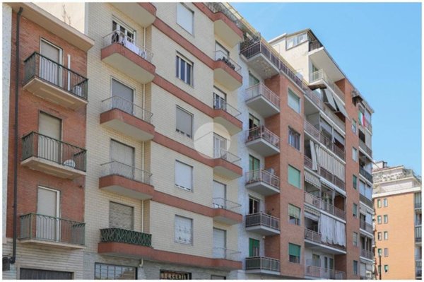 appartamento in vendita a Torino in zona Lucento