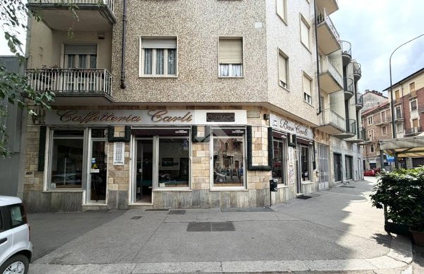 negozio in vendita a Torino in zona Borgata Vittoria