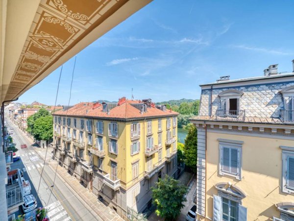 appartamento in vendita a Torino in zona Vanchiglia