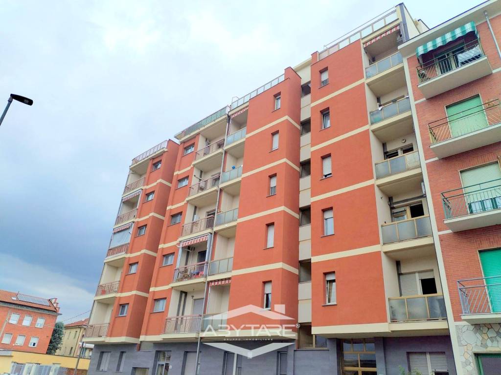 appartamento in vendita a Torino in zona Mirafiori Sud