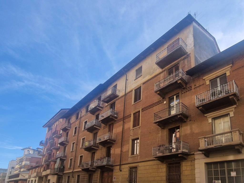appartamento in vendita a Torino in zona Borgo San Paolo