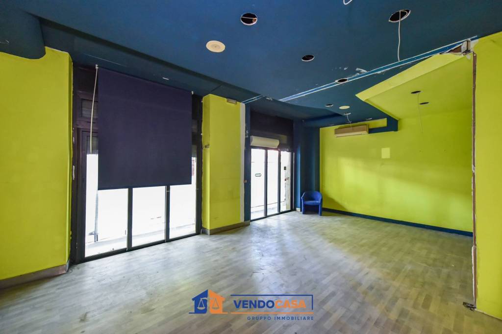negozio in vendita a Torino in zona San Donato