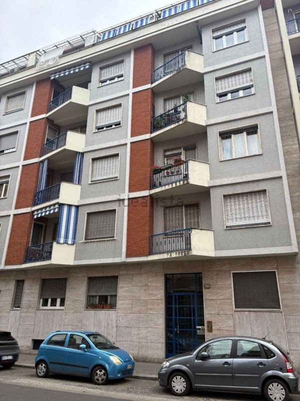 appartamento in vendita a Torino in zona Aurora