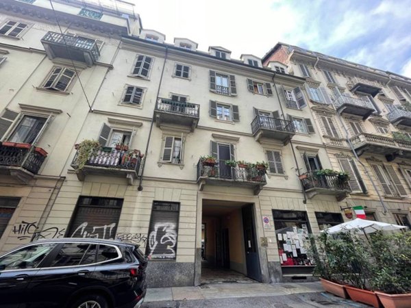 appartamento in vendita a Torino in zona San Salvario