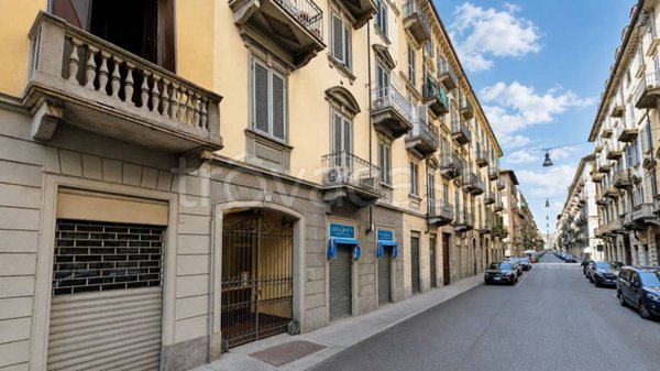 appartamento in vendita a Torino in zona Crocetta