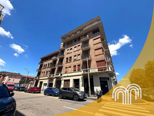 appartamento in vendita a Torino in zona Lingotto