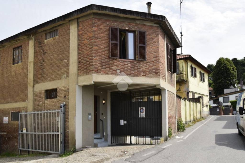 appartamento in vendita a Torino in zona Cavoretto