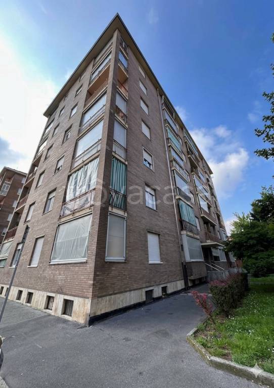 appartamento in vendita a Torino in zona Mirafiori Sud
