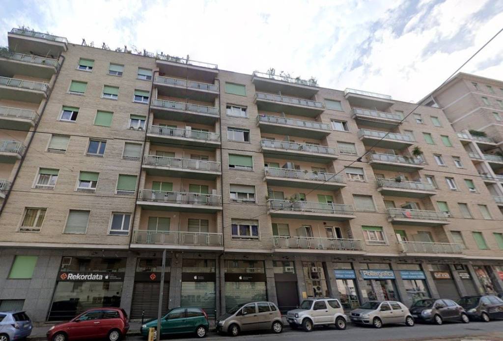 appartamento in vendita a Torino in zona Cenisia