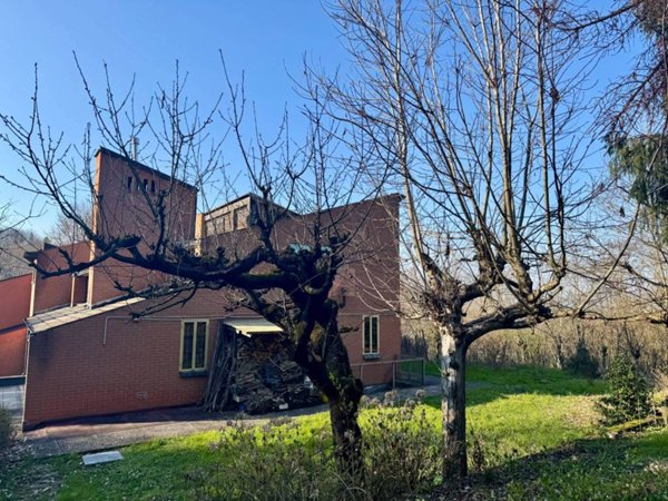 casa indipendente in vendita a Torino in zona Superga