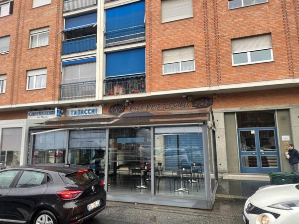negozio in vendita a Torino in zona Santa Rita