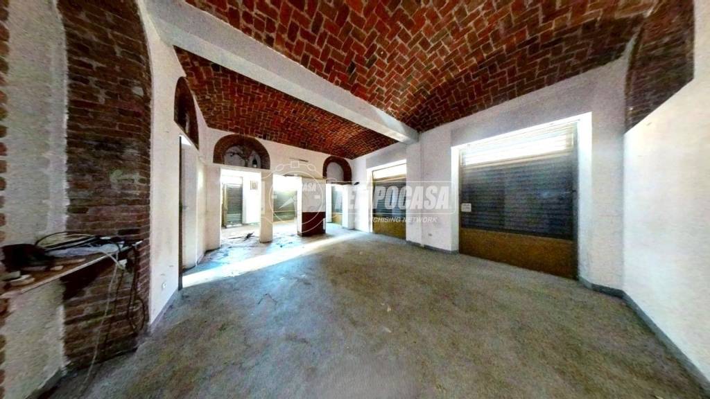 negozio in vendita a Torino in zona Barriera di Milano