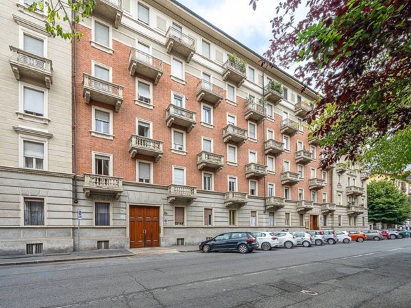 appartamento in vendita a Torino in zona Crocetta