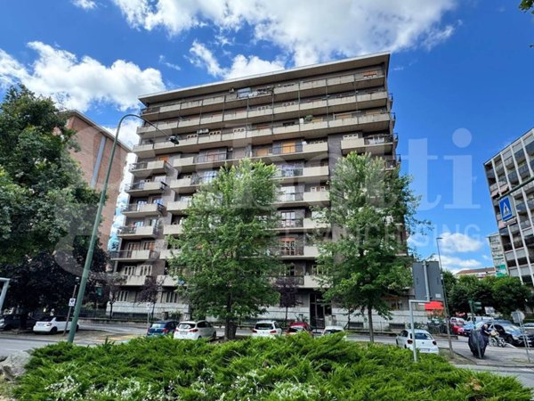 appartamento in vendita a Torino in zona Mirafiori Nord