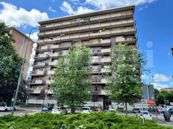 appartamento in vendita a Torino in zona Mirafiori Nord