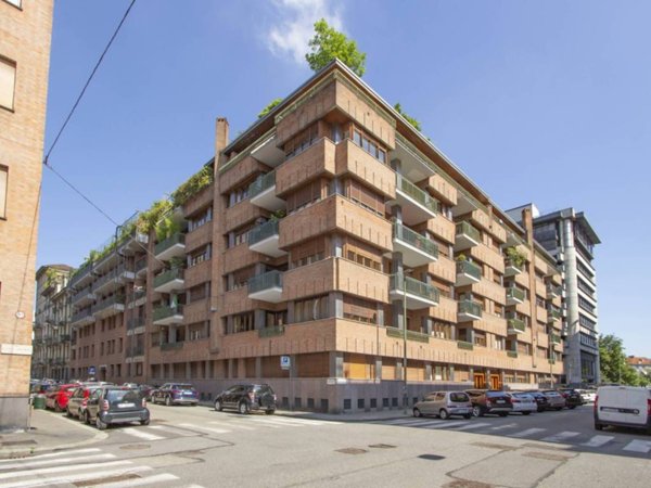 ufficio in vendita a Torino in zona Crocetta