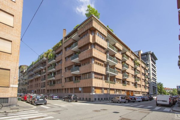 ufficio in vendita a Torino in zona Crocetta