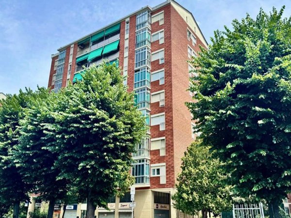 appartamento in vendita a Torino in zona Mirafiori Nord
