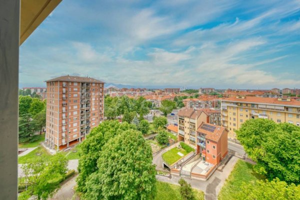 appartamento in vendita a Torino in zona Lucento