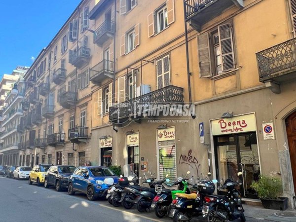 negozio in vendita a Torino in zona San Salvario