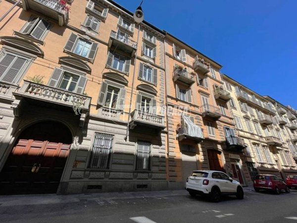 negozio in vendita a Torino in zona Crocetta