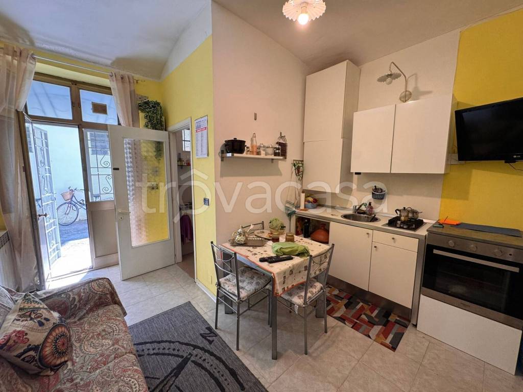 appartamento in vendita a Torino in zona Aurora