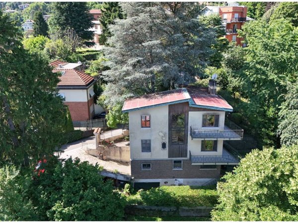 casa indipendente in vendita a Torino in zona Superga