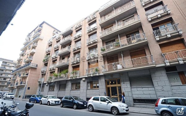 appartamento in vendita a Torino in zona San Salvario