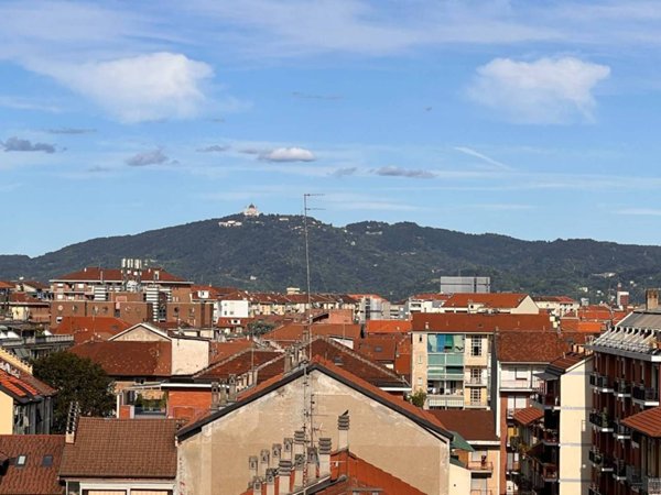 appartamento in vendita a Torino in zona Pozzo Strada
