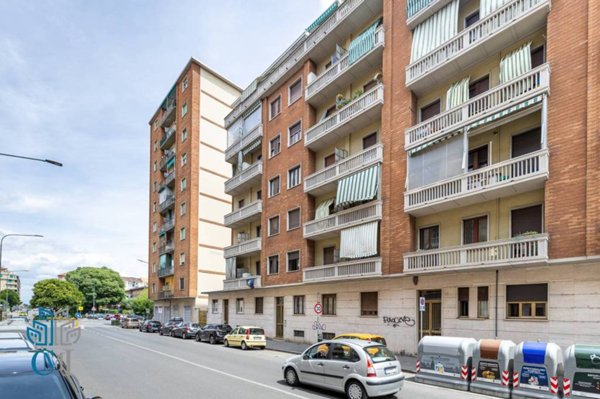 appartamento in vendita a Torino in zona Borgata Vittoria
