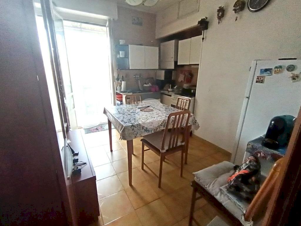appartamento in vendita a Torino in zona Borgata Vittoria