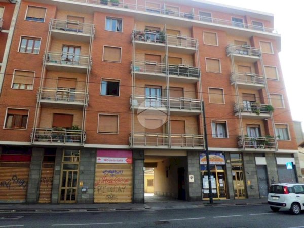 appartamento in vendita a Torino in zona Lingotto
