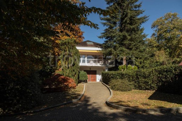casa indipendente in vendita a Torino in zona Val Salice