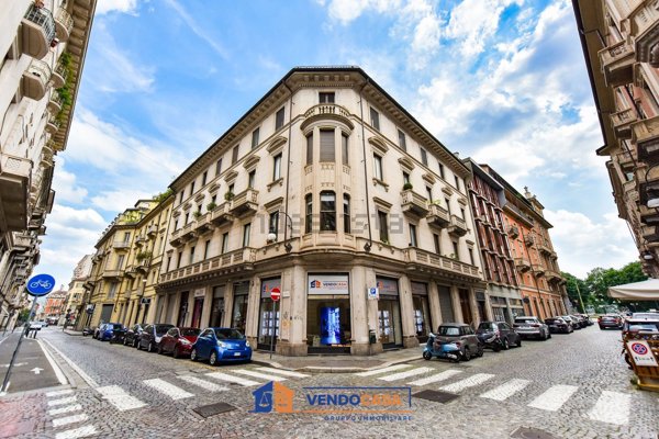 locale commerciale in vendita a Torino