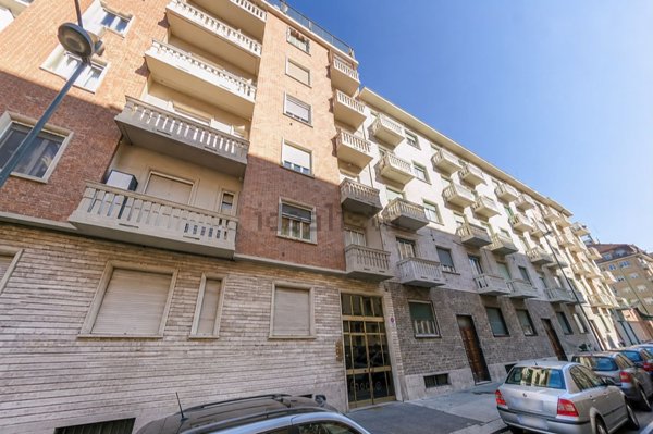appartamento in vendita a Torino in zona Borgata Vittoria