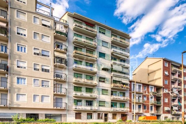 appartamento in vendita a Torino in zona Lucento