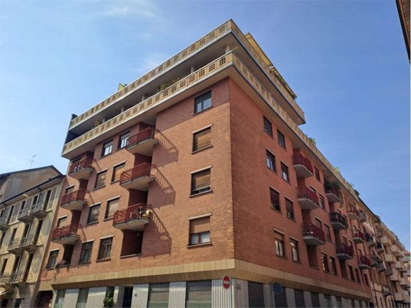 appartamento in vendita a Torino in zona Crocetta
