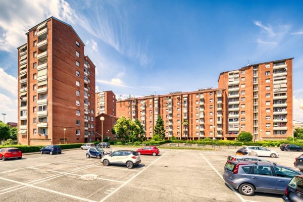appartamento in vendita a Torino in zona Vallette