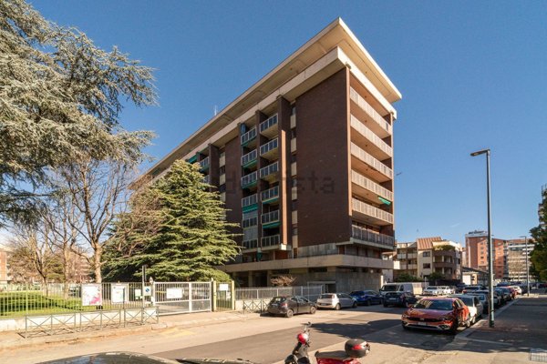 appartamento in vendita a Torino in zona Pozzo Strada