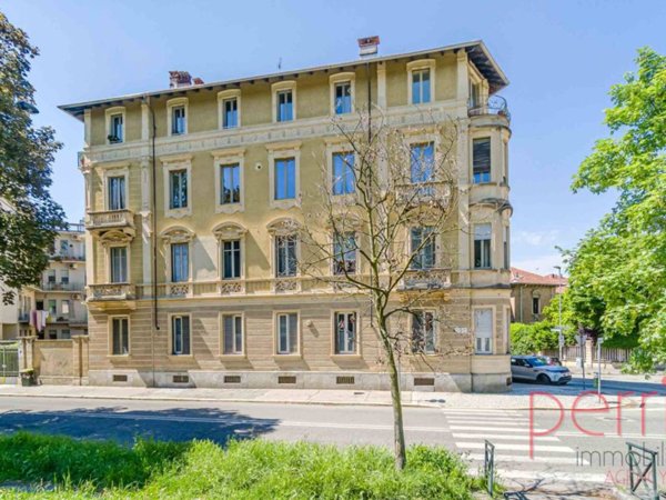 appartamento in vendita a Torino in zona Cavoretto