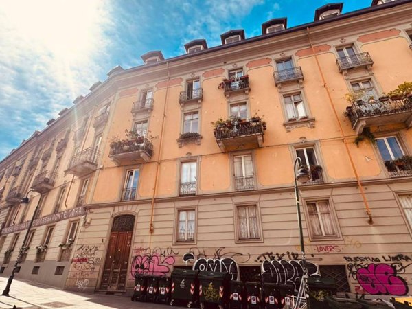 appartamento in vendita a Torino in zona Aurora