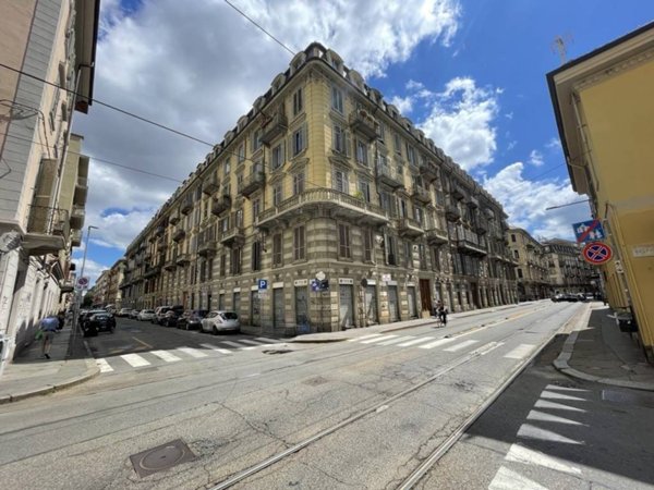 negozio in vendita a Torino in zona San Salvario