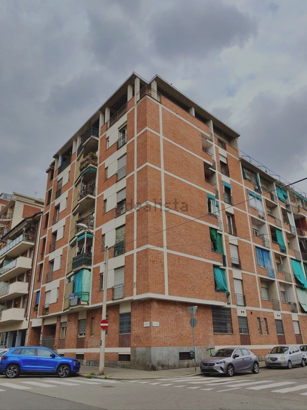 appartamento in vendita a Torino in zona Santa Rita
