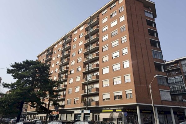 appartamento in vendita a Torino in zona Santa Rita