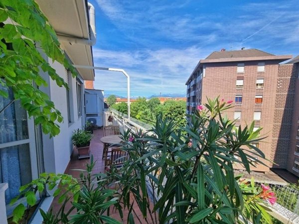 appartamento in vendita a Torino in zona Cenisia
