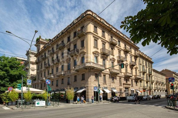 appartamento in vendita a Torino in zona San Salvario