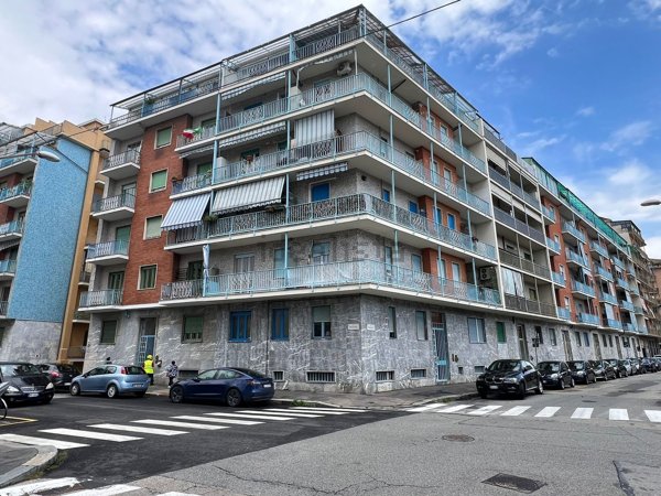 appartamento in vendita a Torino in zona Santa Rita